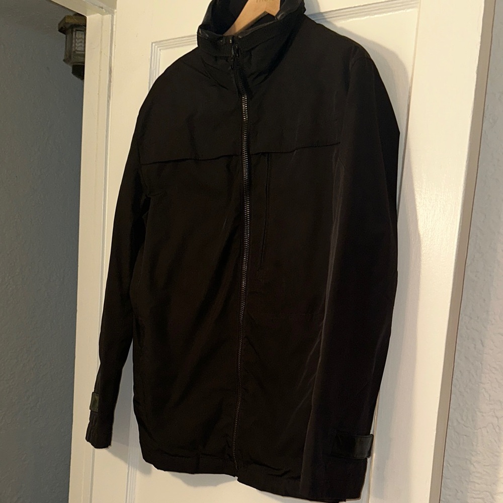Elie Tahari Men's Black Nylon Jacket with leather trim